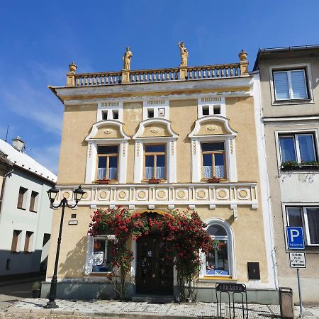U Cerneho Orla Appartement Vidnava Buitenkant foto