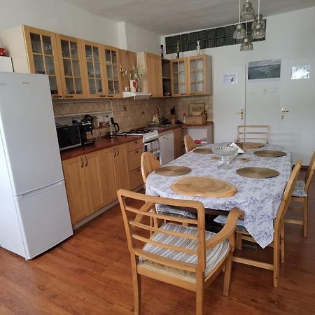 U Cerneho Orla Appartement Vidnava Buitenkant foto