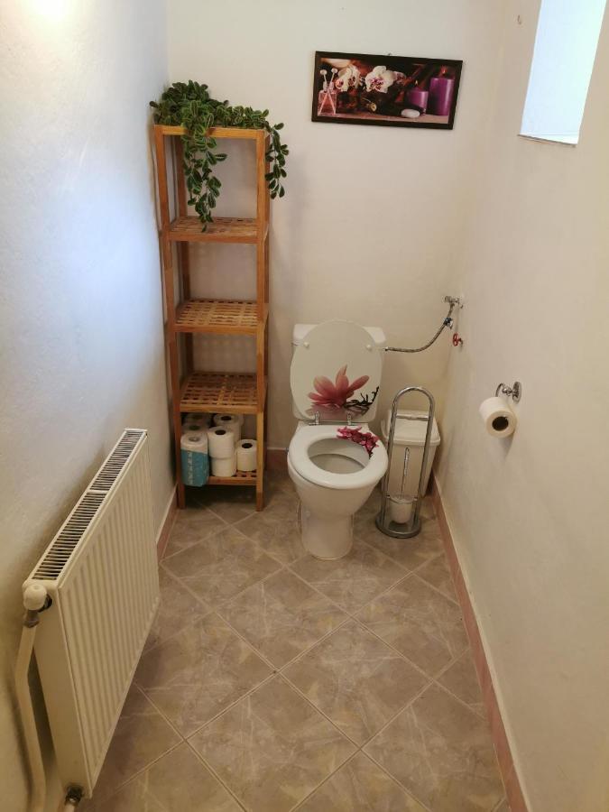 U Cerneho Orla Appartement Vidnava Buitenkant foto