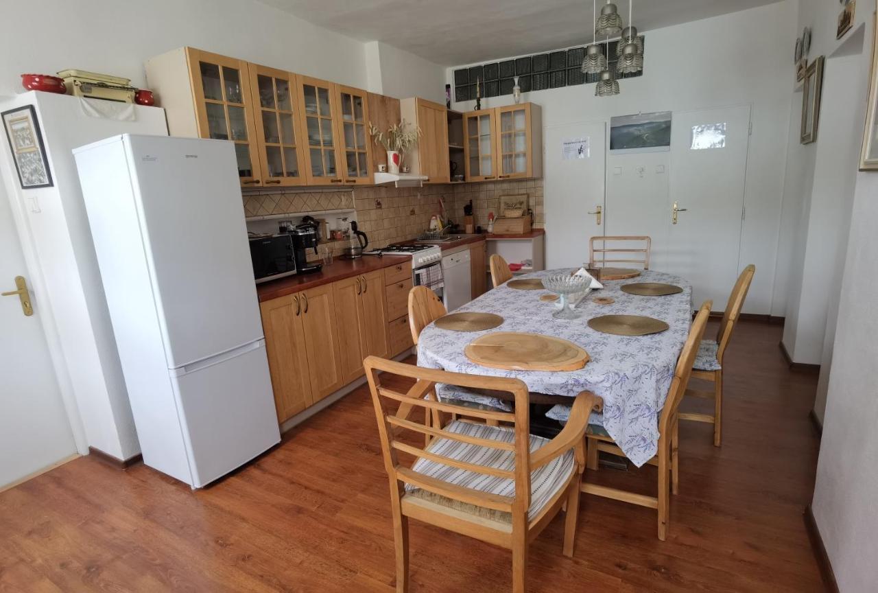 U Cerneho Orla Appartement Vidnava Buitenkant foto