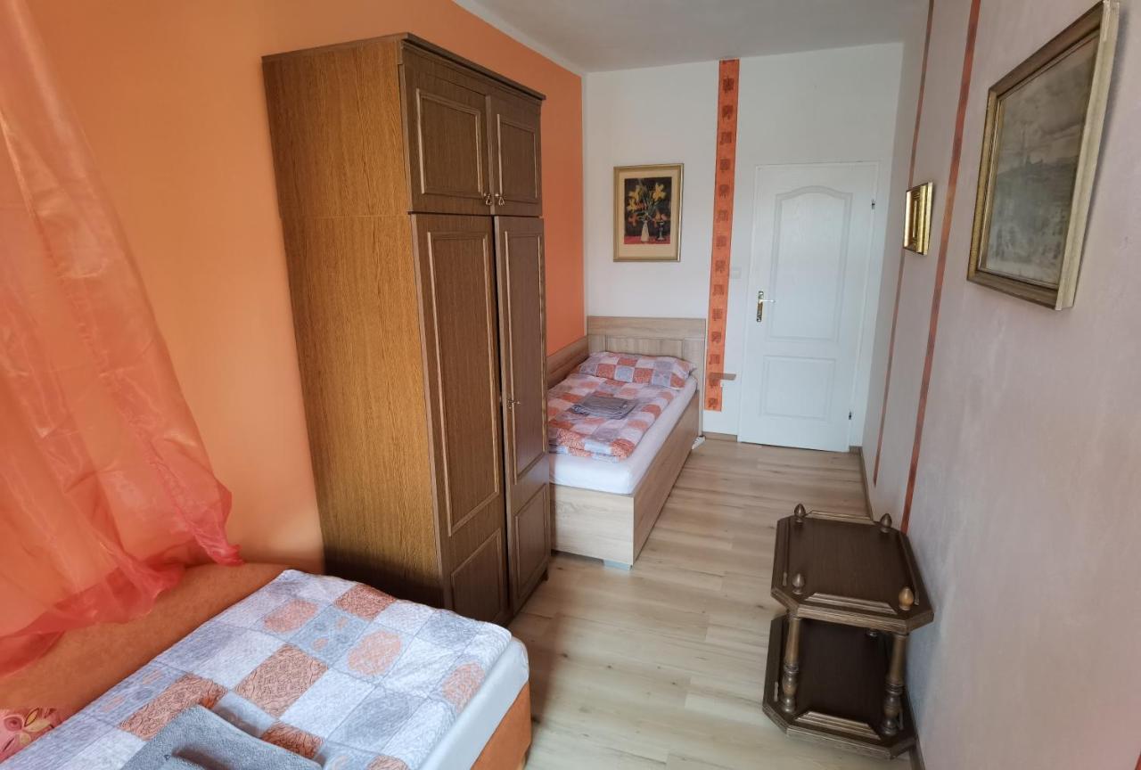U Cerneho Orla Appartement Vidnava Buitenkant foto